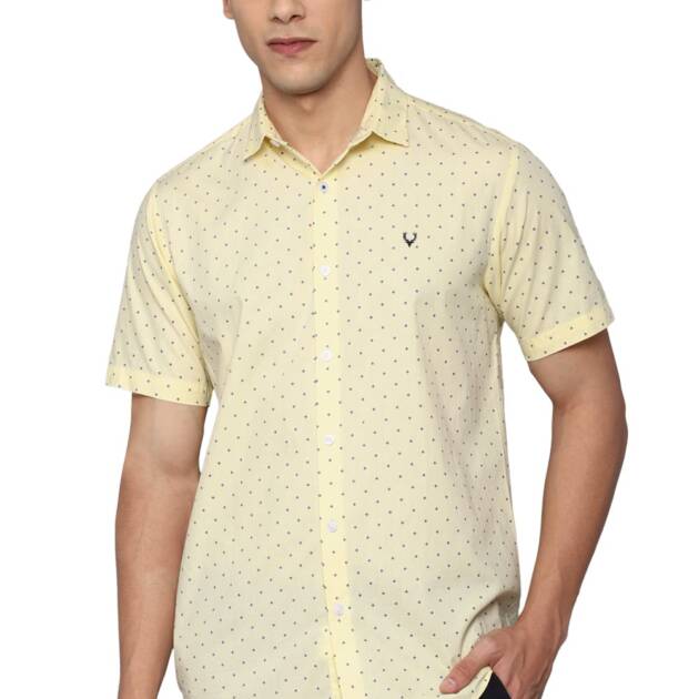 Allen Solly Men's Animal Print Regular Fit Shirt (ASSHQSPFK02900_Yellow 44)