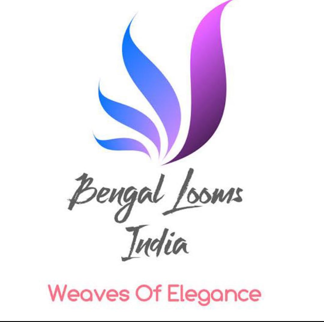 Exclusive Woven Ganga Jamuna Border Gadwal Silk Saree in Pearl Bush, Onyx Black, Purplish Red and Golden Zari Weave - Ethnic Wear for Wedding, Office, Party, Pooja & Festivals - Image 2