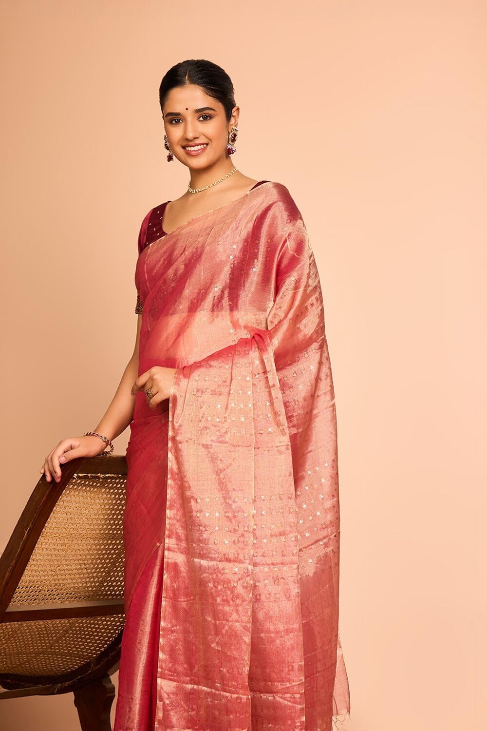 Taneira Light Red Pure Tissue Cotton Contemporary Woven Saree - Image 2