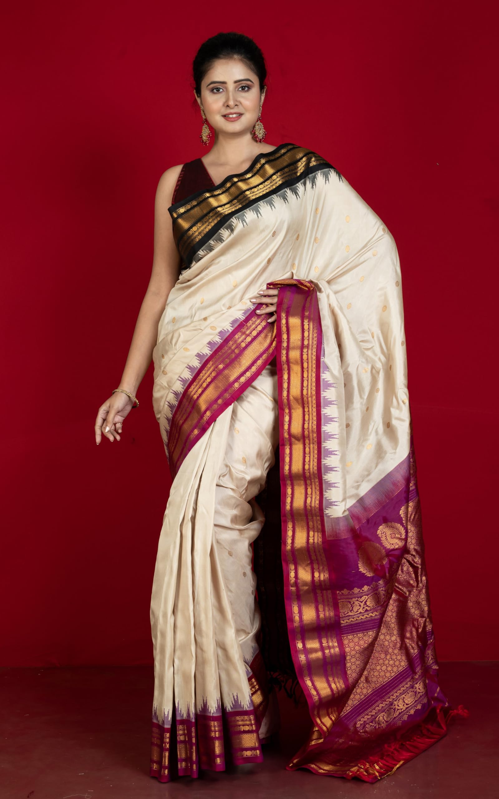 Exclusive Woven Ganga Jamuna Border Gadwal Silk Saree in Pearl Bush, Onyx Black, Purplish Red and Golden Zari Weave - Ethnic Wear for Wedding, Office, Party, Pooja & Festivals - Image 6